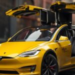 У США вперше побачили роботаксі Tesla Cybercab. Як воно виглядає