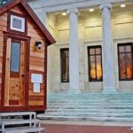 Житель США побудував найменший дім у світі. Як він виглядає