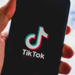 У Франції подали колективний позов проти TikTok. У чому справа