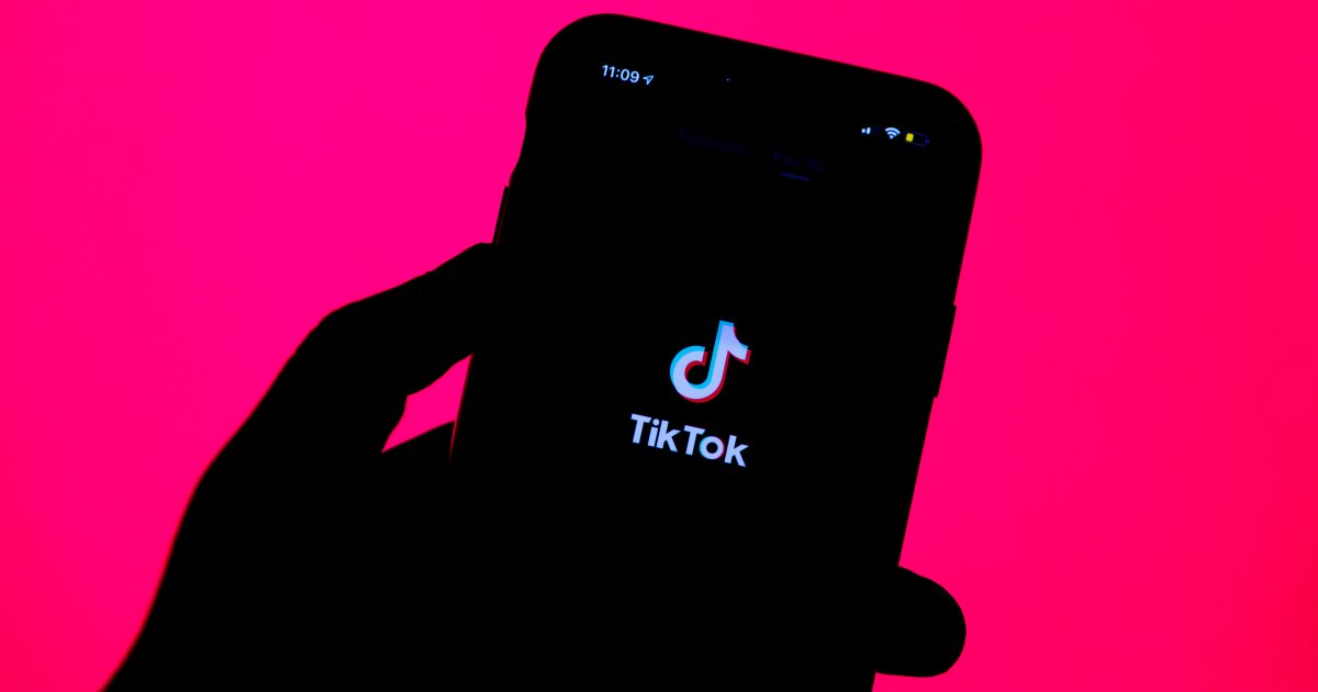 Залежність і дезінформація. Чому TikTok став небезпечним для українців