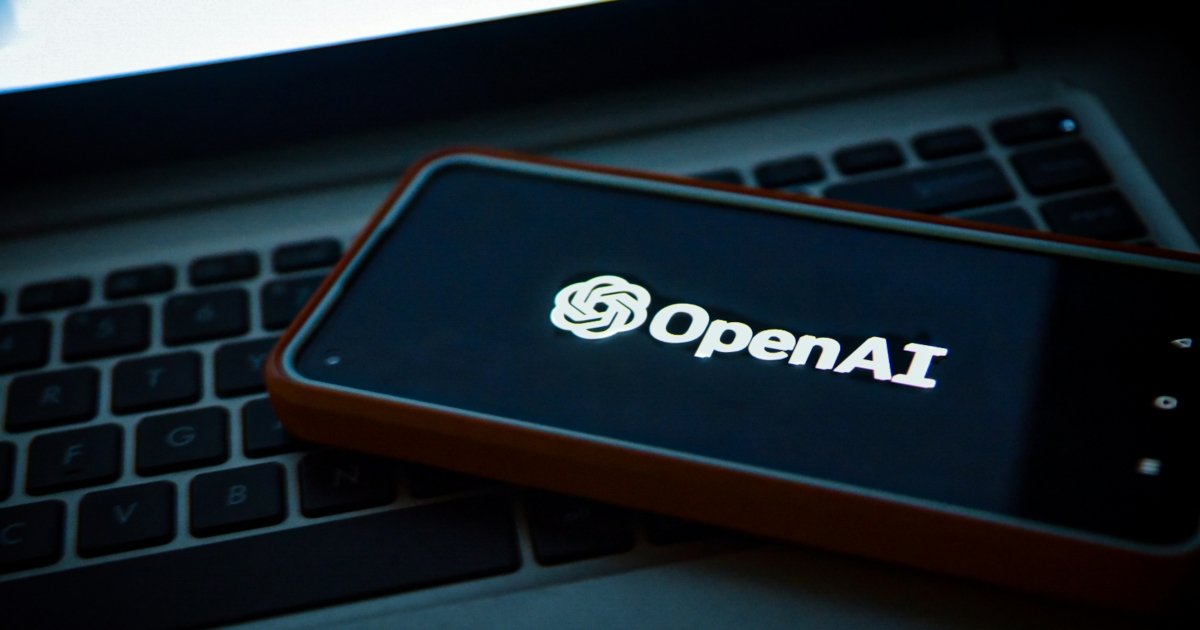 OpenAI кидає виклик одразу всім соцмережам