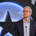 ЗМІ розкрили розмір "скромної" зарплатні глави Apple