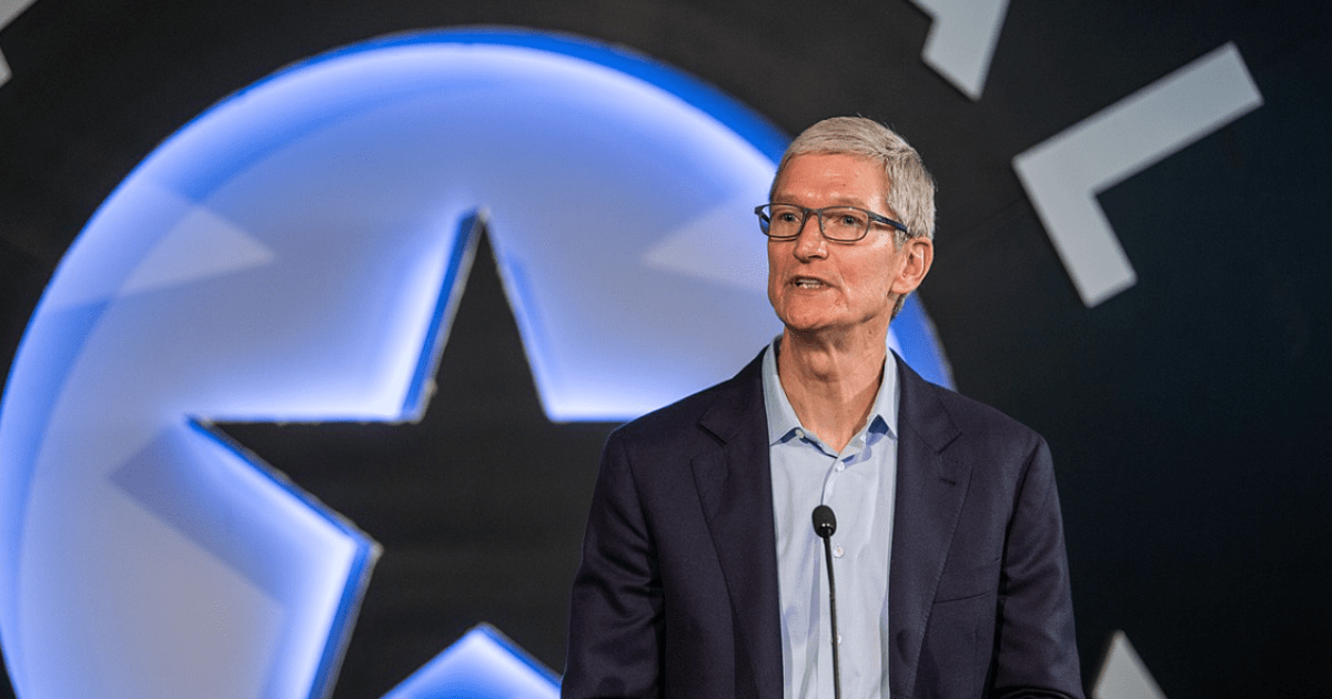 ЗМІ розкрили розмір «скромної» зарплатні глави Apple