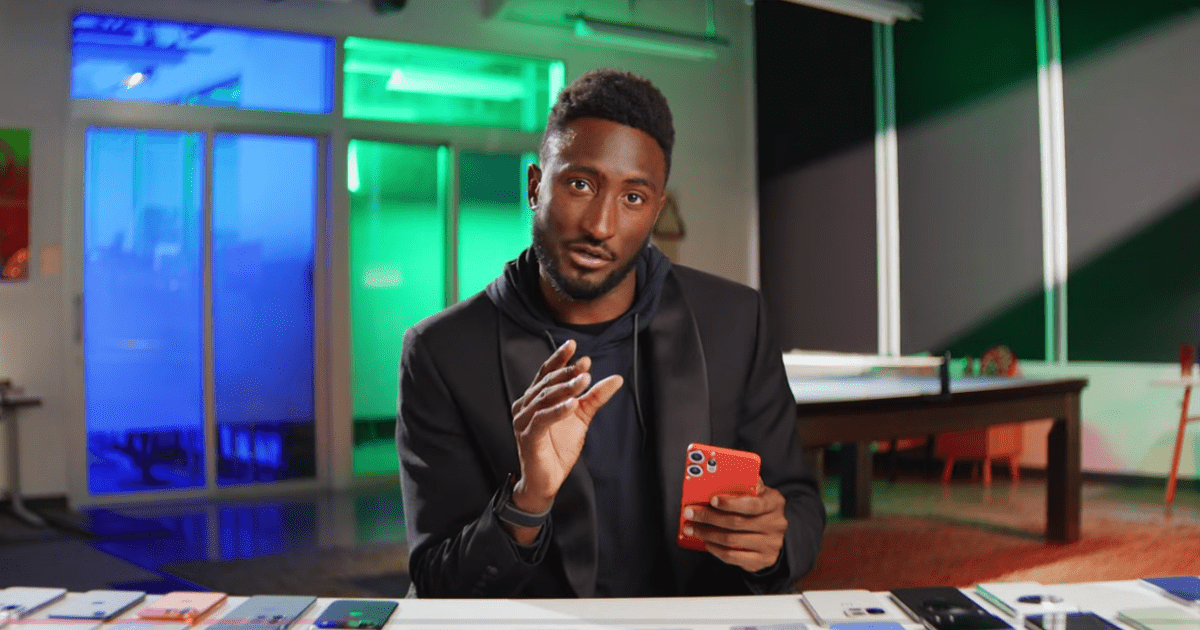 Найкращі смартфони 2025 року — рейтинг MKBHD